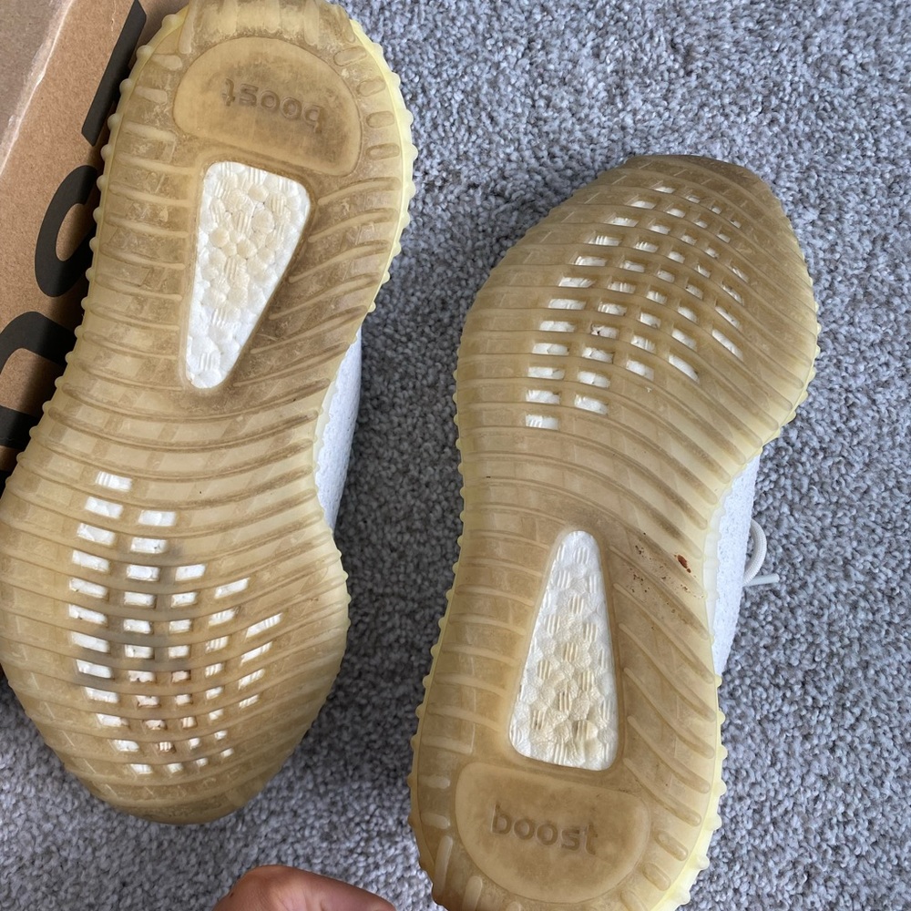 adidas Yeezy Boost 350 V2 Cream/Triple White 9.5 - Picture 8 of 8